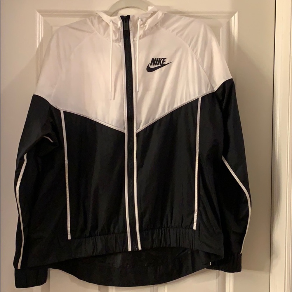 Nike Sportswear Windrunner Women’s Jacket